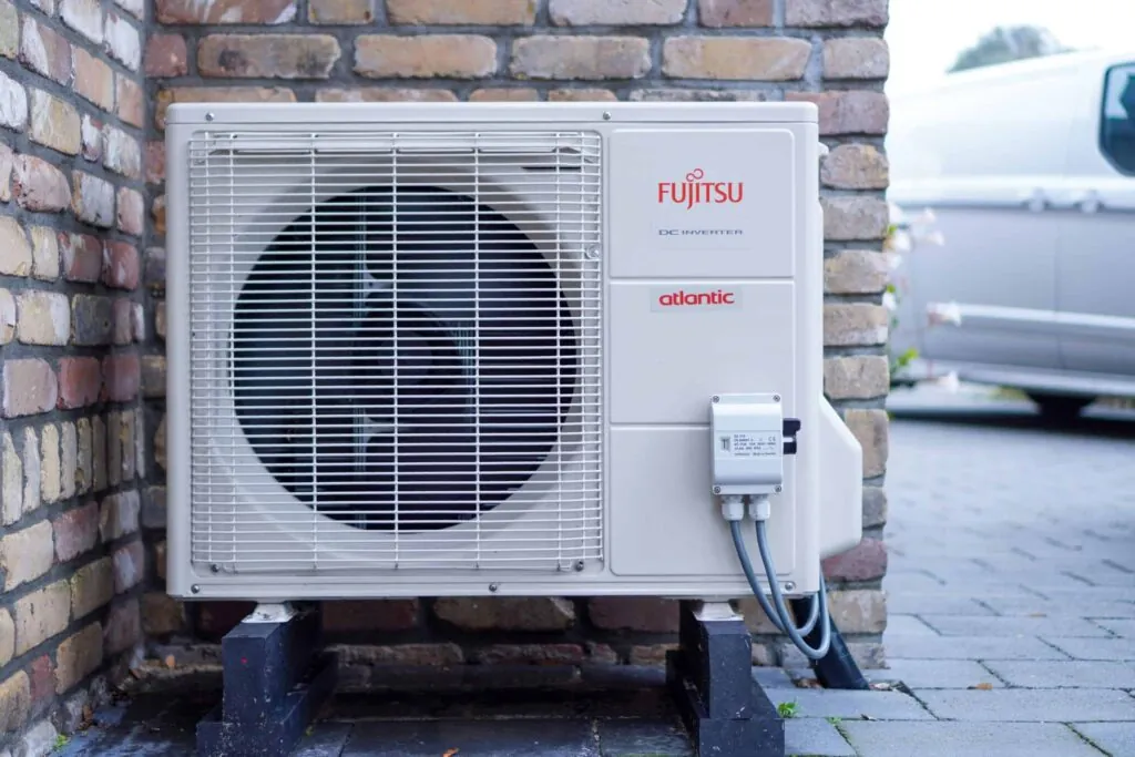 Luchtwater warmtepomp Fujitsu