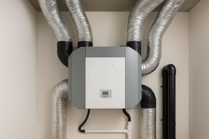 WTW-unit voor balansventilatie in woning WTW-unit voor balansventilatie in woning